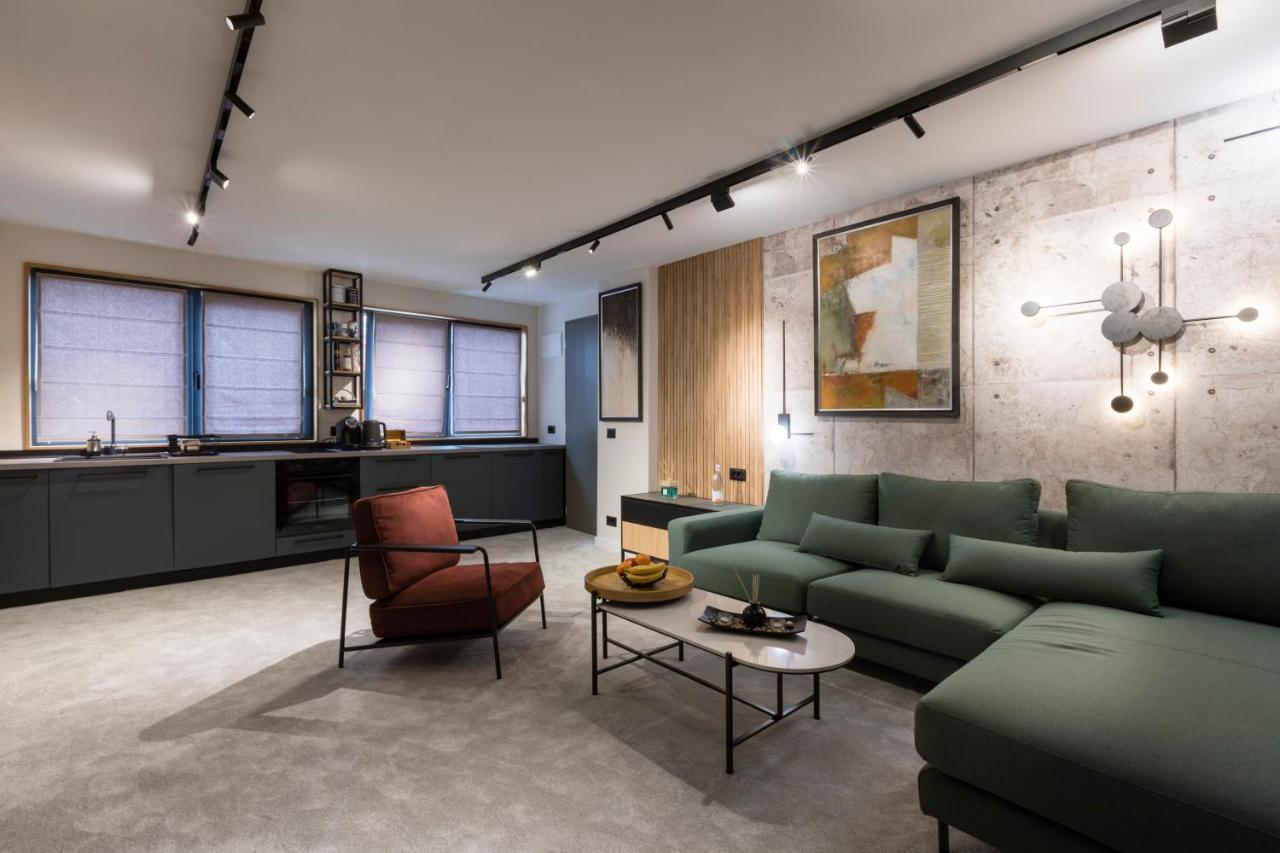 Apartment Egoist Boutique
